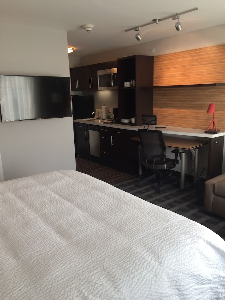 TownePlace Suites by Marriott Waco South - photo 15