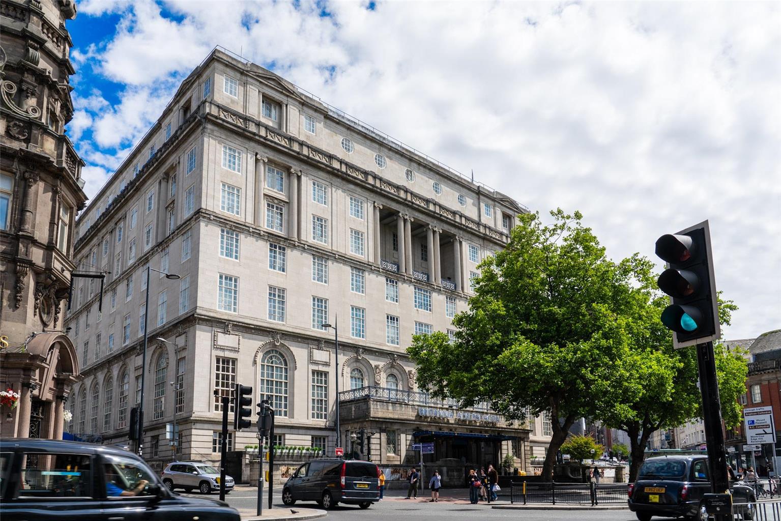 Adelphi Hotel