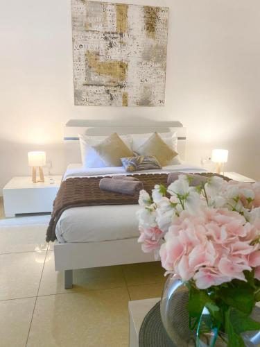Spacious 3 bedroom apartment near Spinola by Gen X — 4-Star Luxury Hotel in San Giljan, Malta