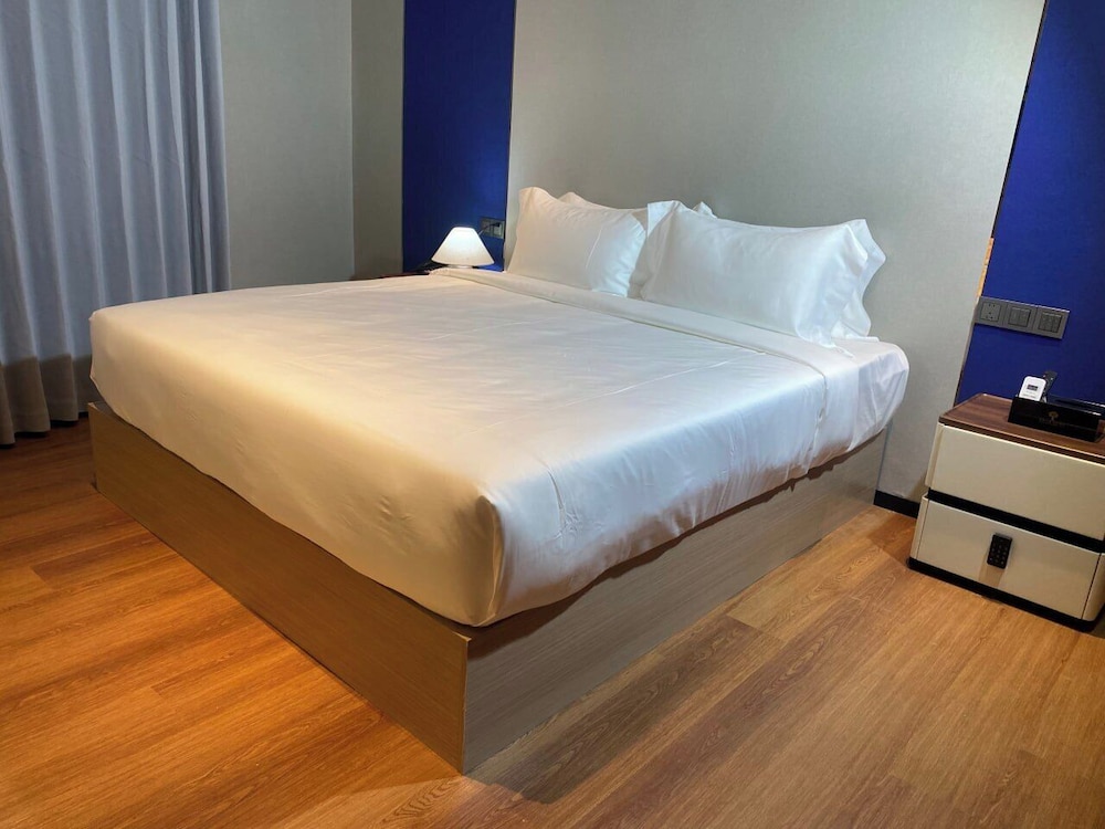 Zhihui Star Business Hotel — hotel in Chantrea