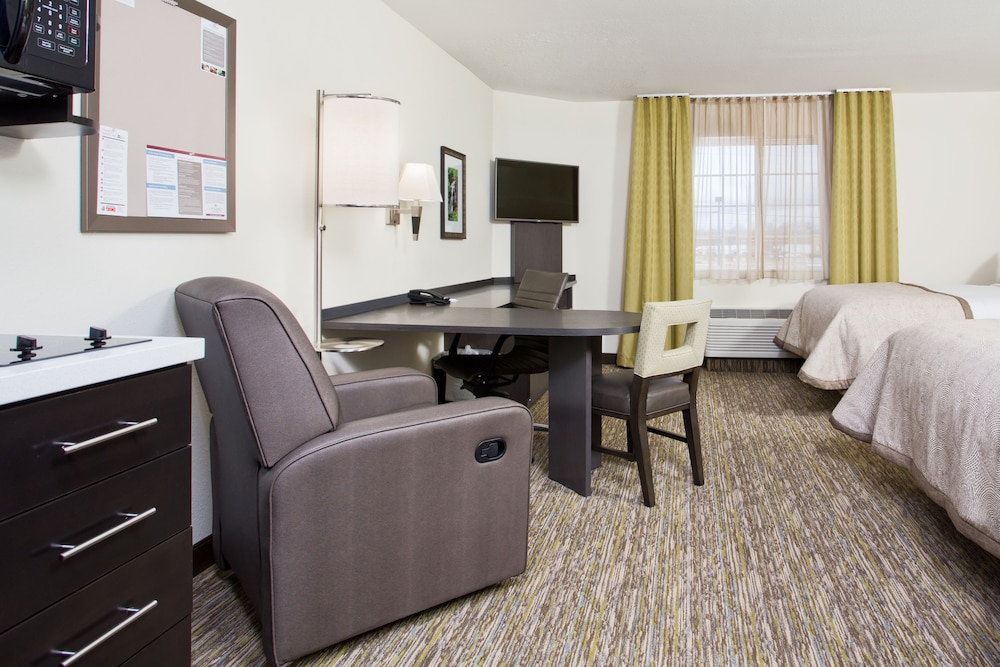 Candlewood Suites Fort Campbell Oak Grove an IHG Hotel - photo 2