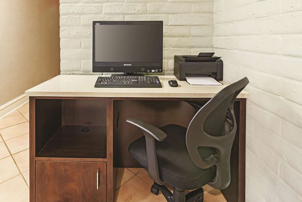 Travelodge by Wyndham Houston Cy Fair - photo 38