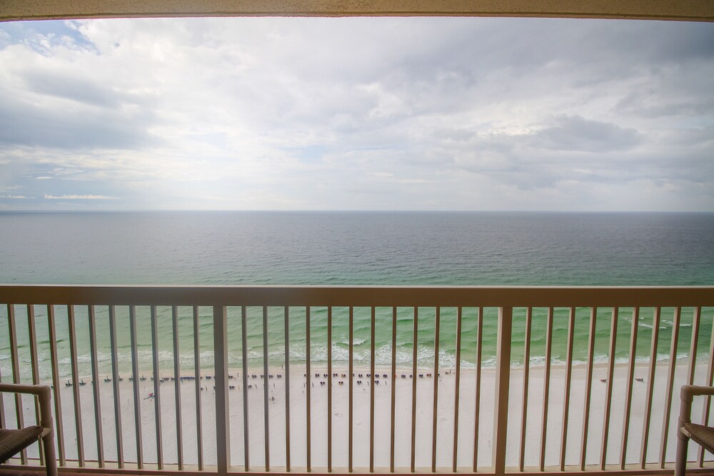 Pelican Beach Resort & Conference Center - photo 27