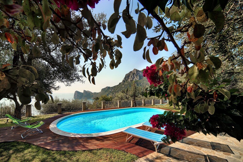 Relais Mamma Mia Sea Views Pool & Terraces — 4-Star Luxury Hotel in Massa Lubrense, Italy