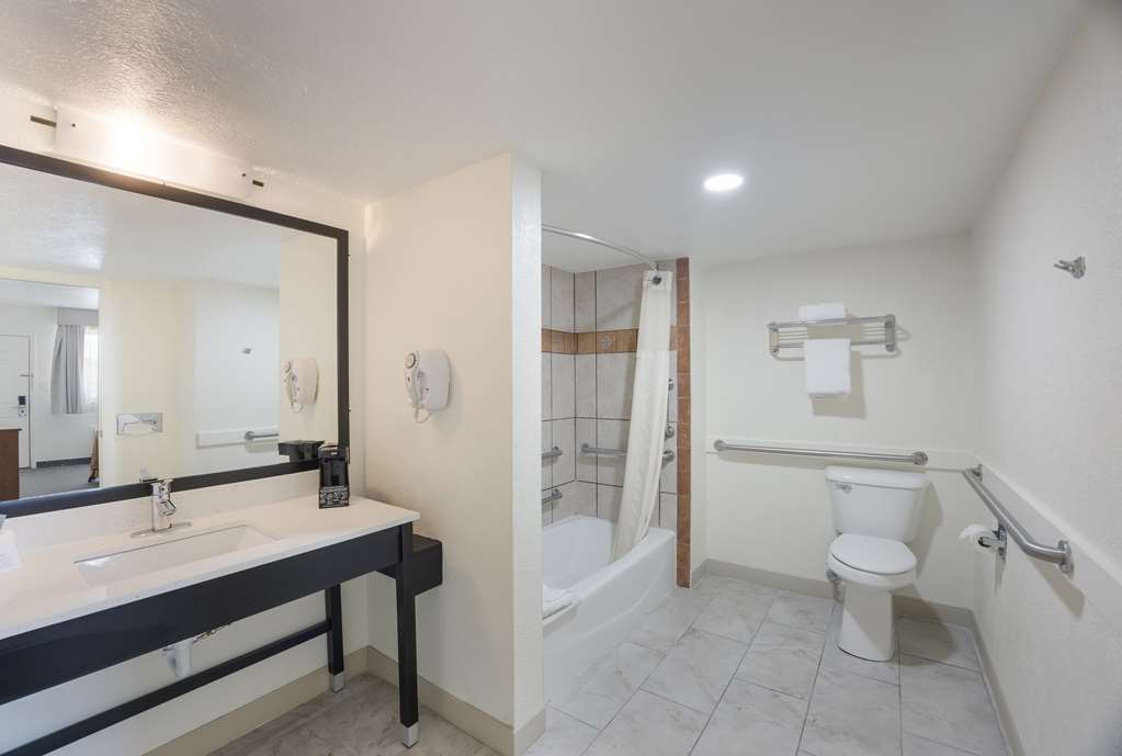 Best Western Kokopelli Lodge - photo 22