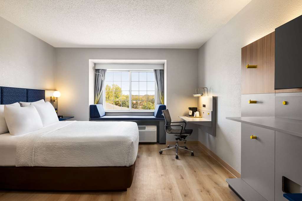 Microtel Inn & Suites by Wyndham New Ulm - photo 25