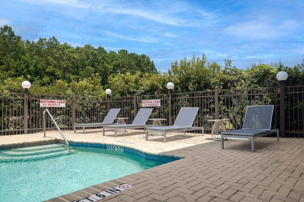 Spark by Hilton Savannah Airport - photo 22