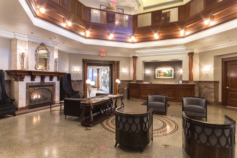 Hotel Winneshiek - featured photo