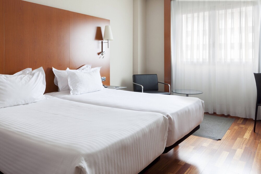 AC Hotel León San Antonio by Marriott — 4-Star Luxury Hotel in Leon, Spain