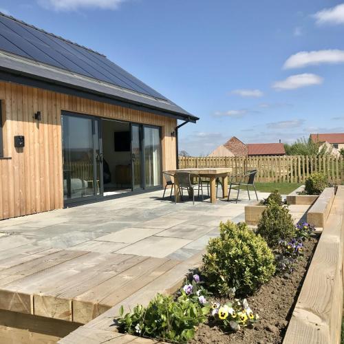 Dragonfly Cottage Ashlin Farm Barns — 4-Star Luxury Hotel in Lincoln, United Kingdom