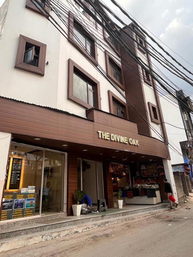 The Divine Oak - carbon neutral hotel in Katra