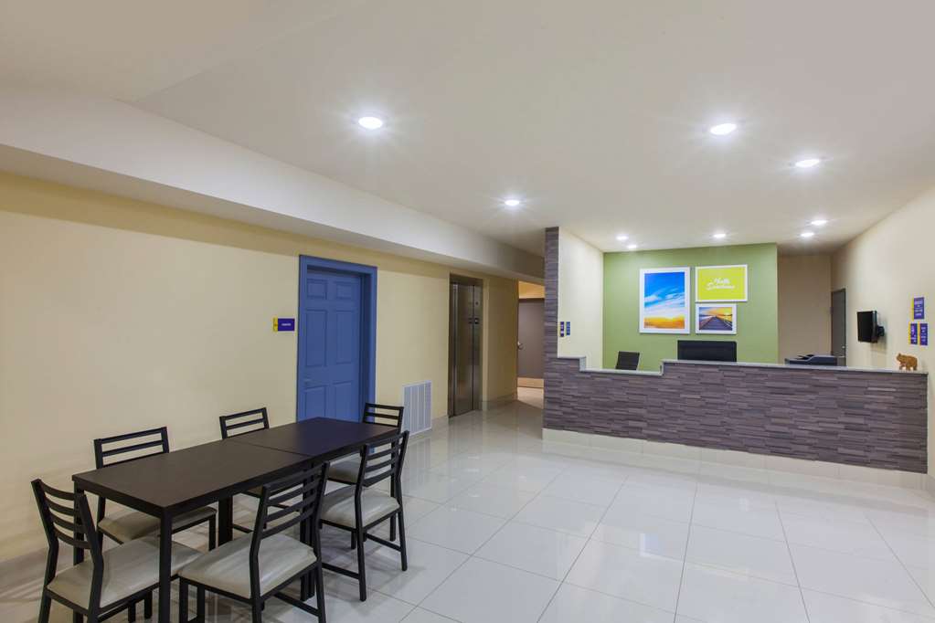 Days Inn by Wyndham Baton Rouge Airport - photo 6