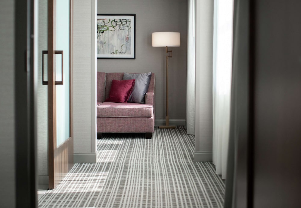 The Axis Moline Hotel Tapestry Collection by Hilton - photo 14