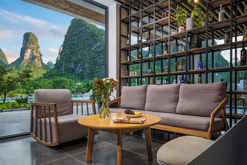 Yangshuo 1Q84 Tree Hotel - last minute hotel in Guilin