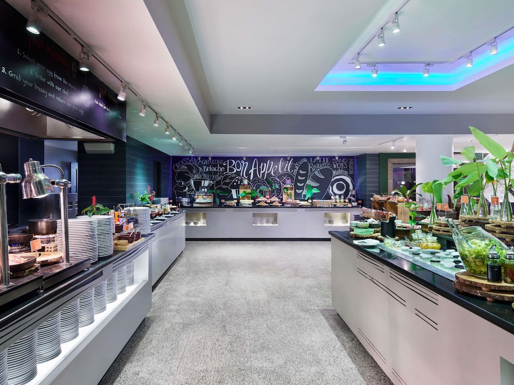 מזון ומשקאות