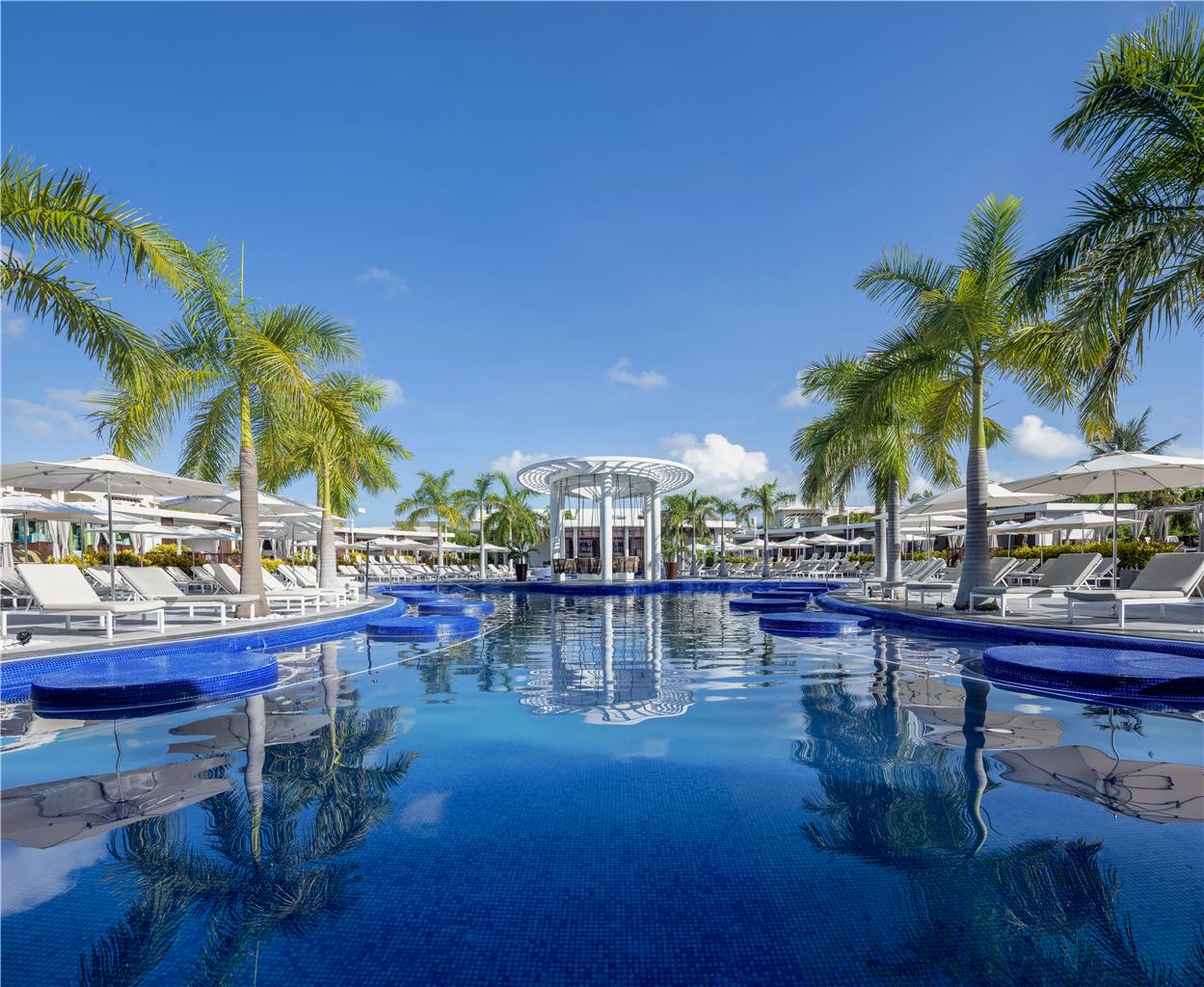 Unique Day Club