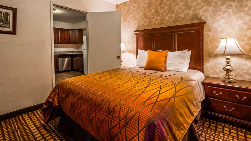 Best Western Plus Humboldt House Inn - photo 7