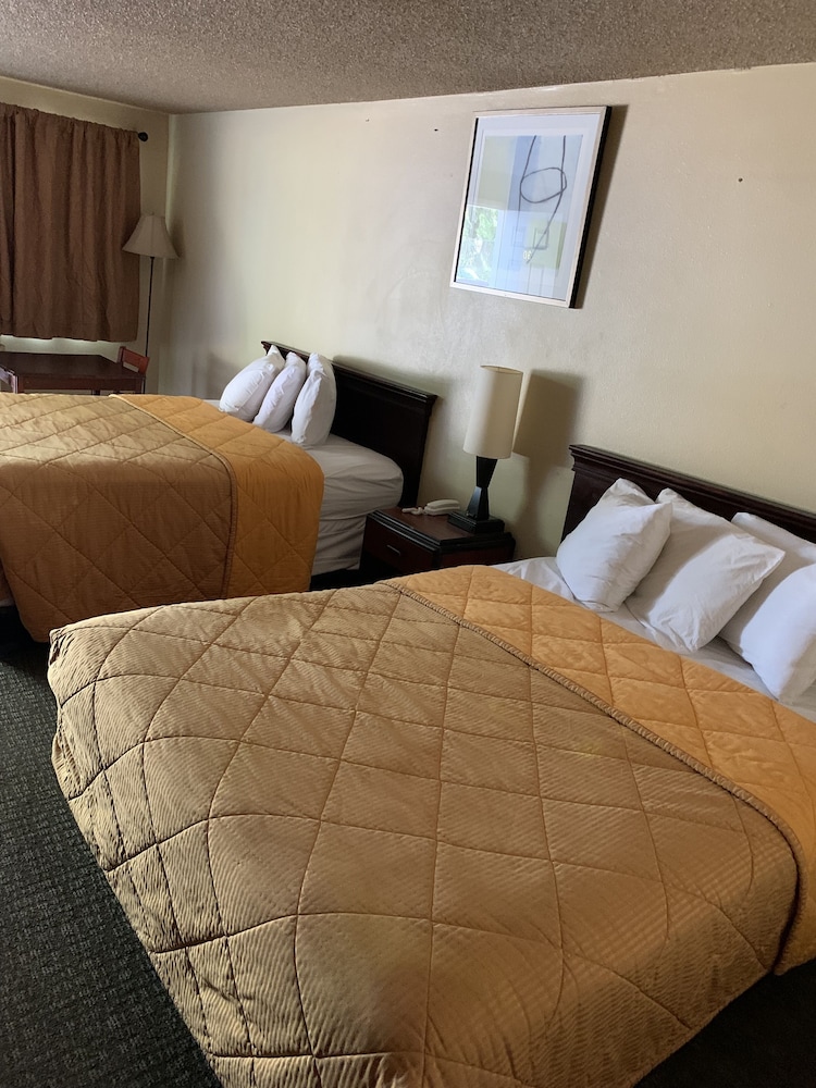 Smokey Point Motor Inn - photo 53