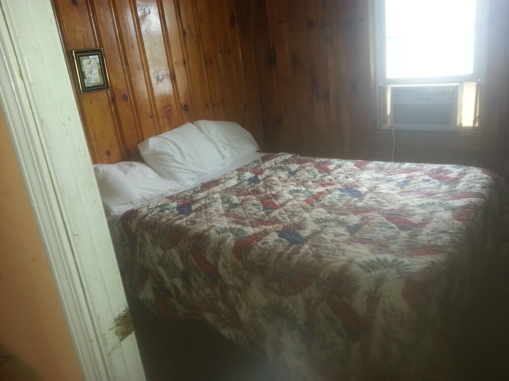 Nautical Motel and Suites - photo 34