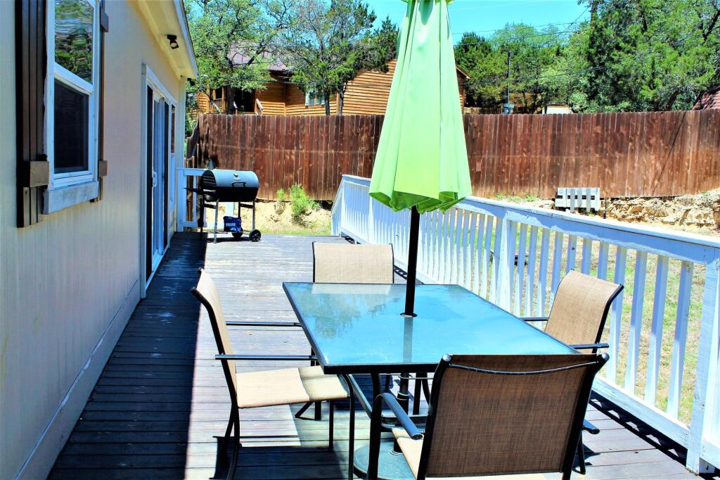 The Rustic Inn Family Friendly Near Fiesta Texas - photo 4