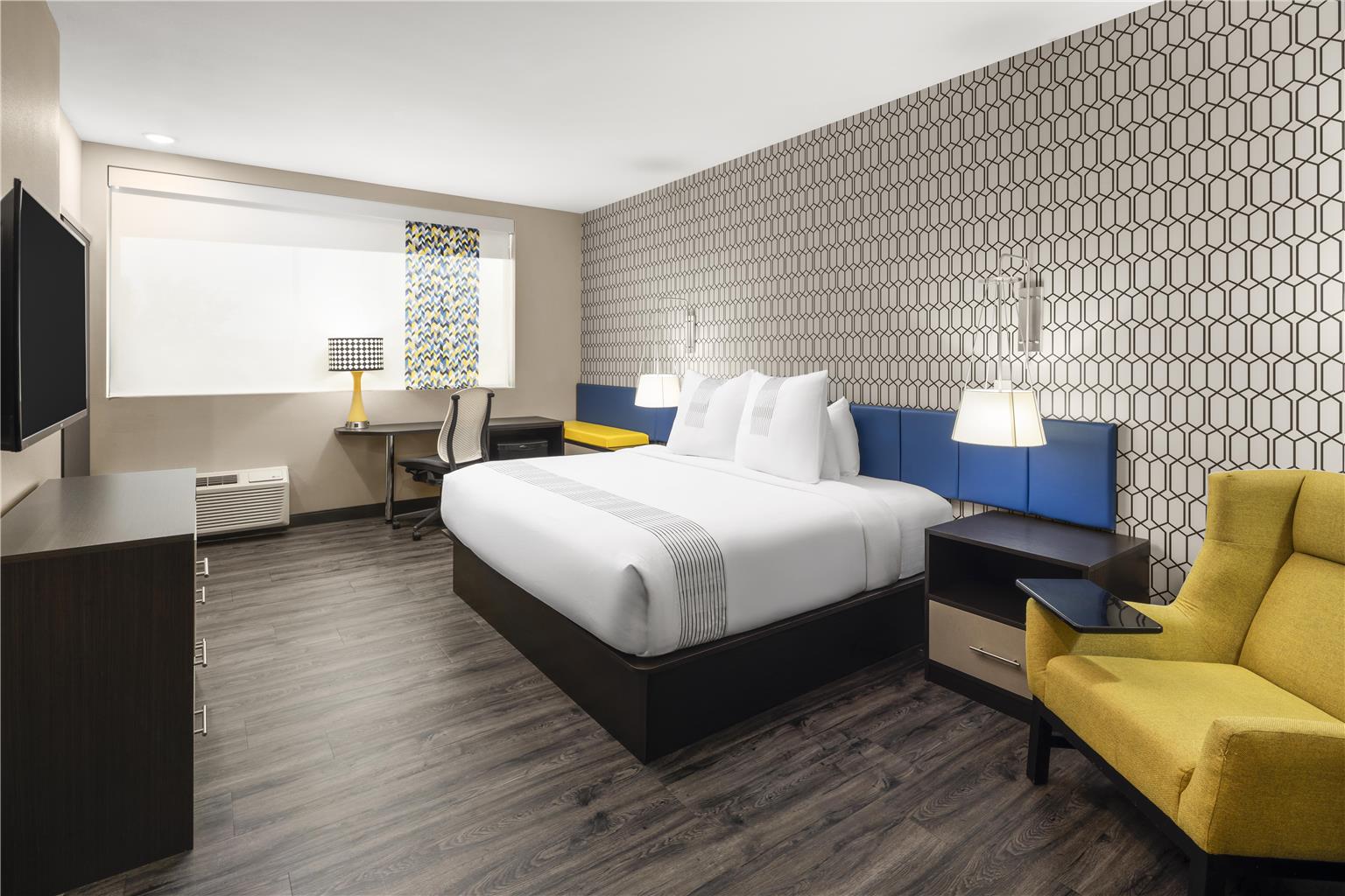 GLō Best Western Dawley Farms In Sioux Falls - photo 19