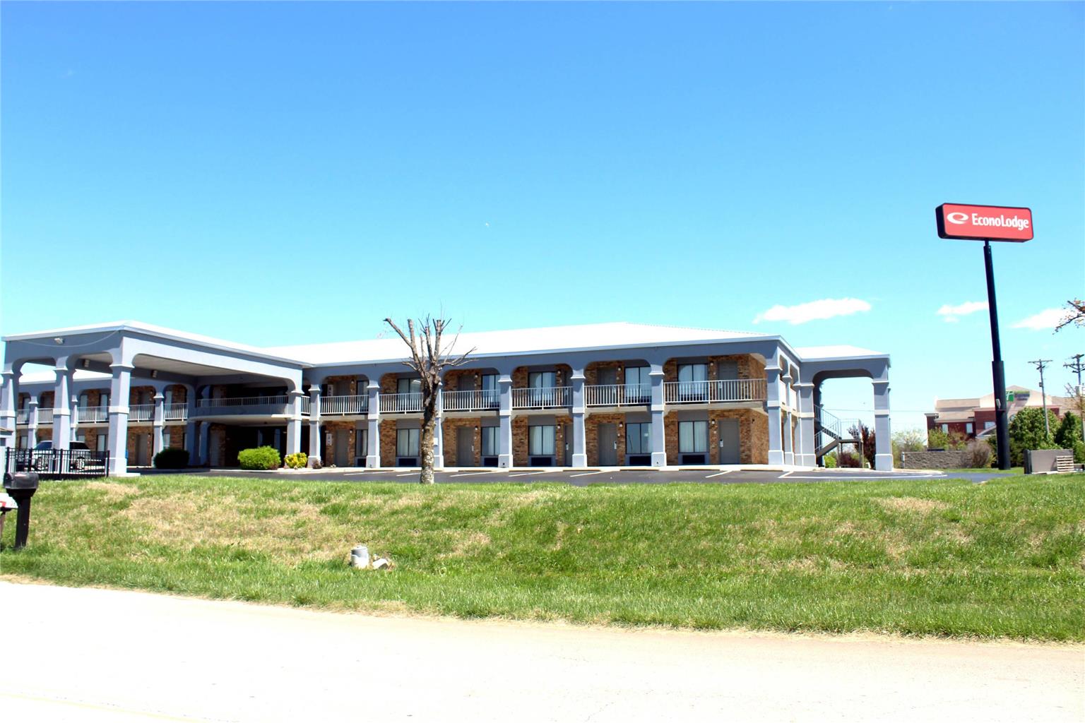 Econo Lodge Franklin South - photo 7