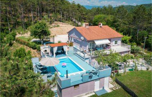 Gorgeous Home In Cerovlje With Kitchen — 4-Star Luxury Hotel in Cerovlje, Croatia
