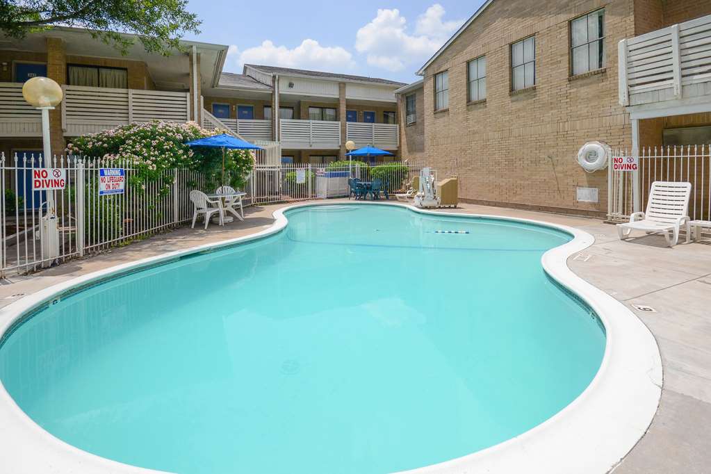 Motel 6 Baytown TX Baytown East - photo 2