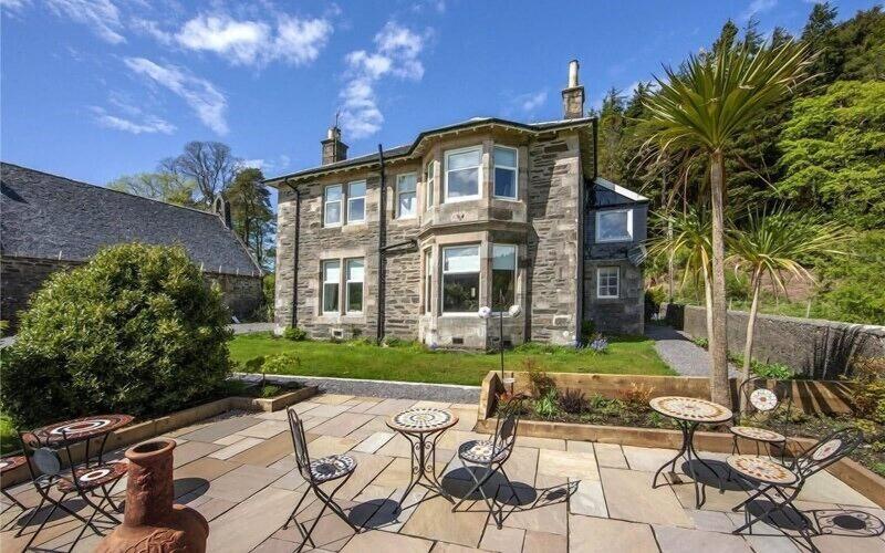 Carradales Luxury Guest House — 5-Star Luxury Hotel in Campbeltown, United Kingdom