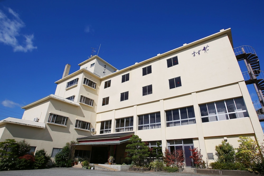 Oyado Suzuka - carbon neutral hotel in Nanao