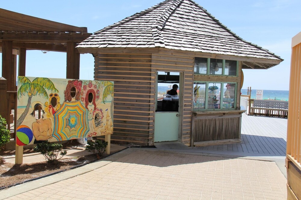 Pelican Beach Resort 501 - photo 27