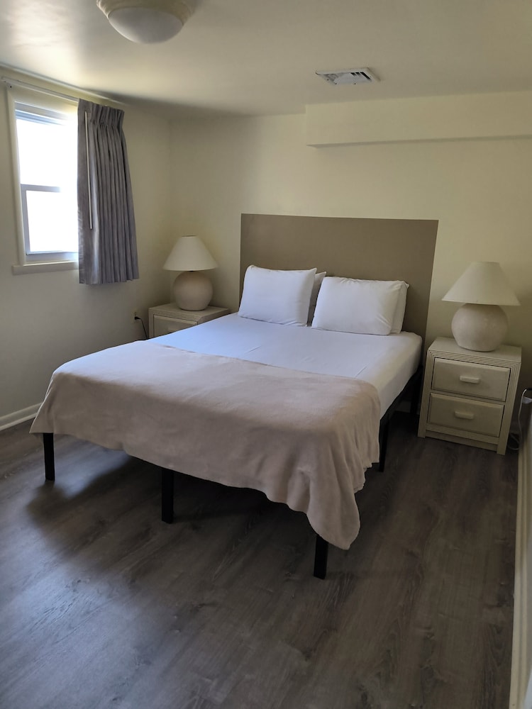 Condor Motel - photo 26