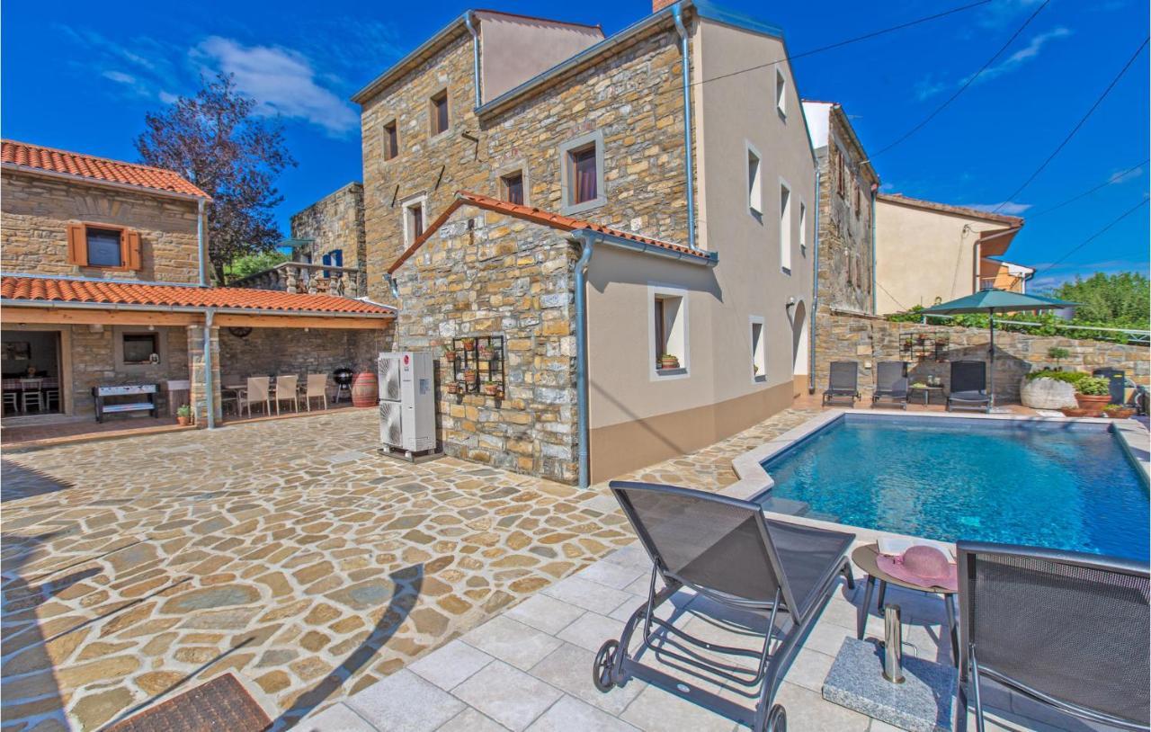 Awesome Home In Smarje — 4-Star Luxury Hotel in Smarje Pri Jelsah, Slovenia