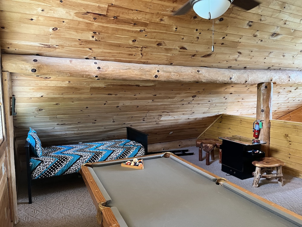 Snow Hill Secluded W Mountain Views 2 Bedroom Cabin by Heavenly Views Resort - photo 7