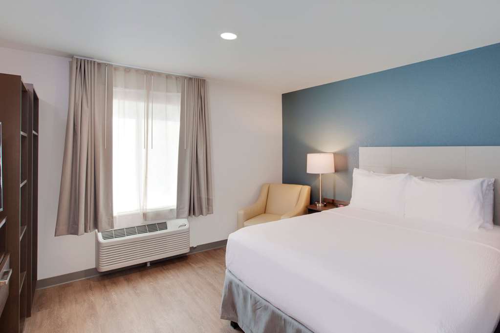 WoodSpring Suites Houston Northwest - photo 8