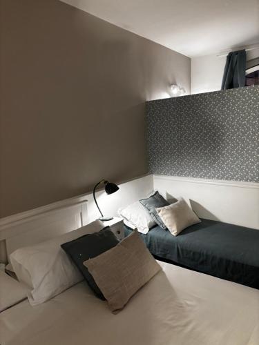 The Hatters Inn — 4-Star Luxury Hotel in Rome, Italy