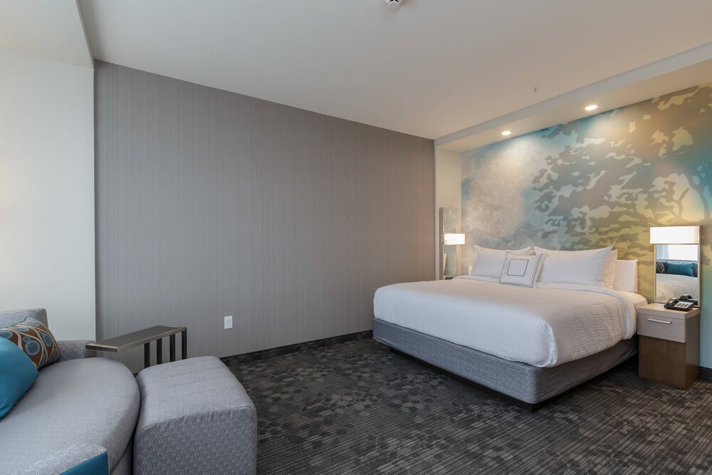 Courtyard by Marriott South Bend Downtown - photo 20