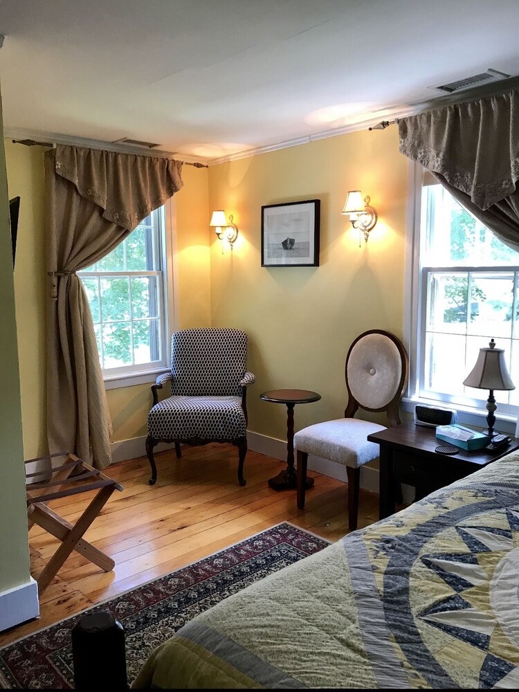 The Scranton Seahorse Inn - photo 28