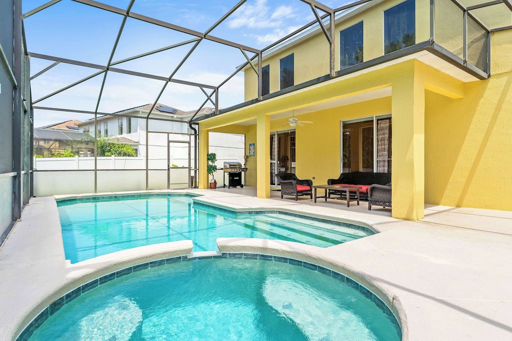 Jasmine Breeze Home for 15 — 4-Star Luxury Hotel in Kissimmee, United States
