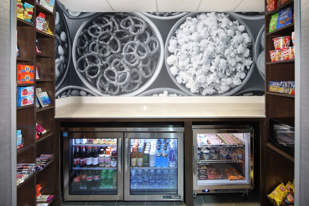 Hampton Inn & Suites Tucson East Williams Center - photo 3