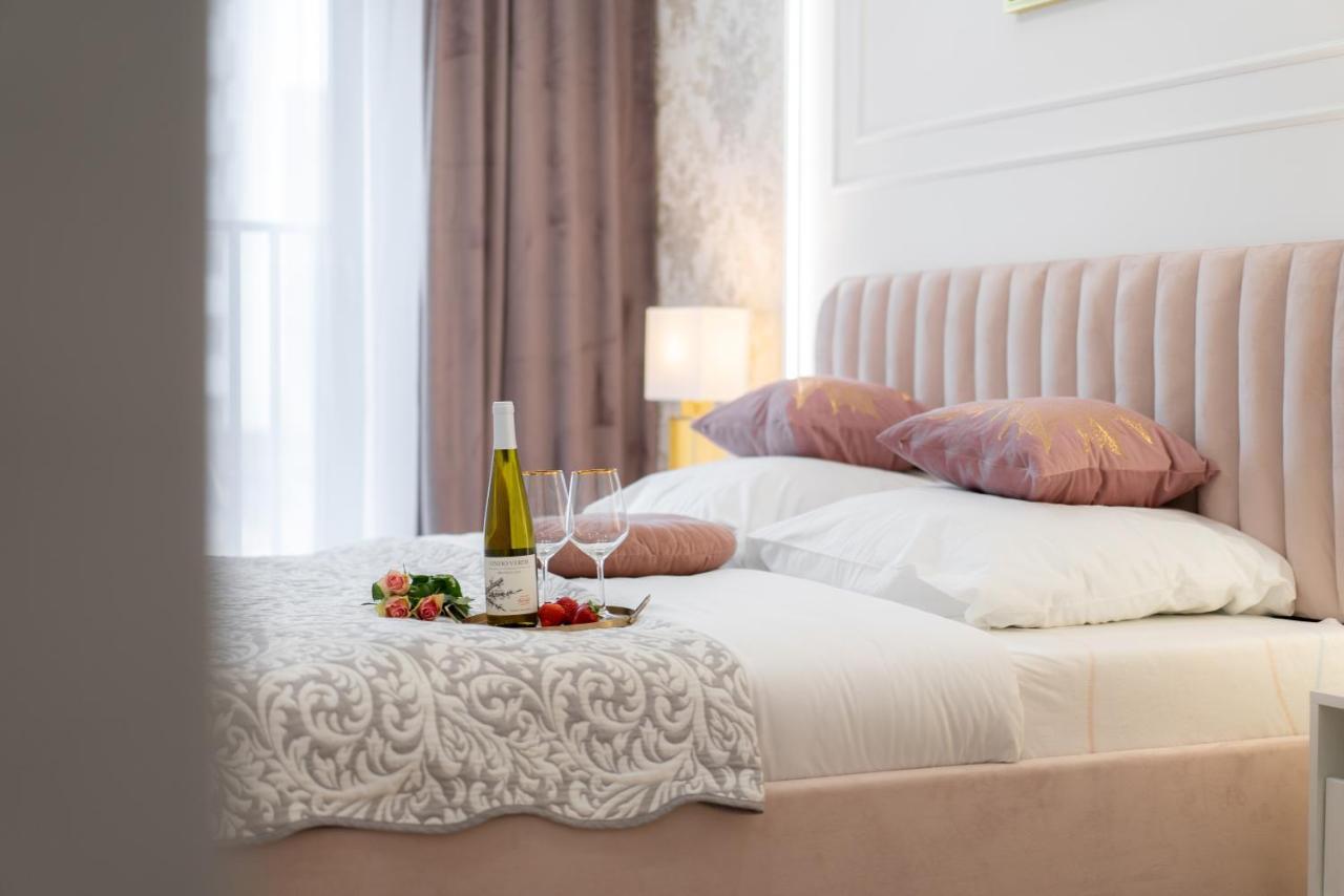 Exclusive Royal Apartment — 4-Star Luxury Hotel in Krakow, Poland