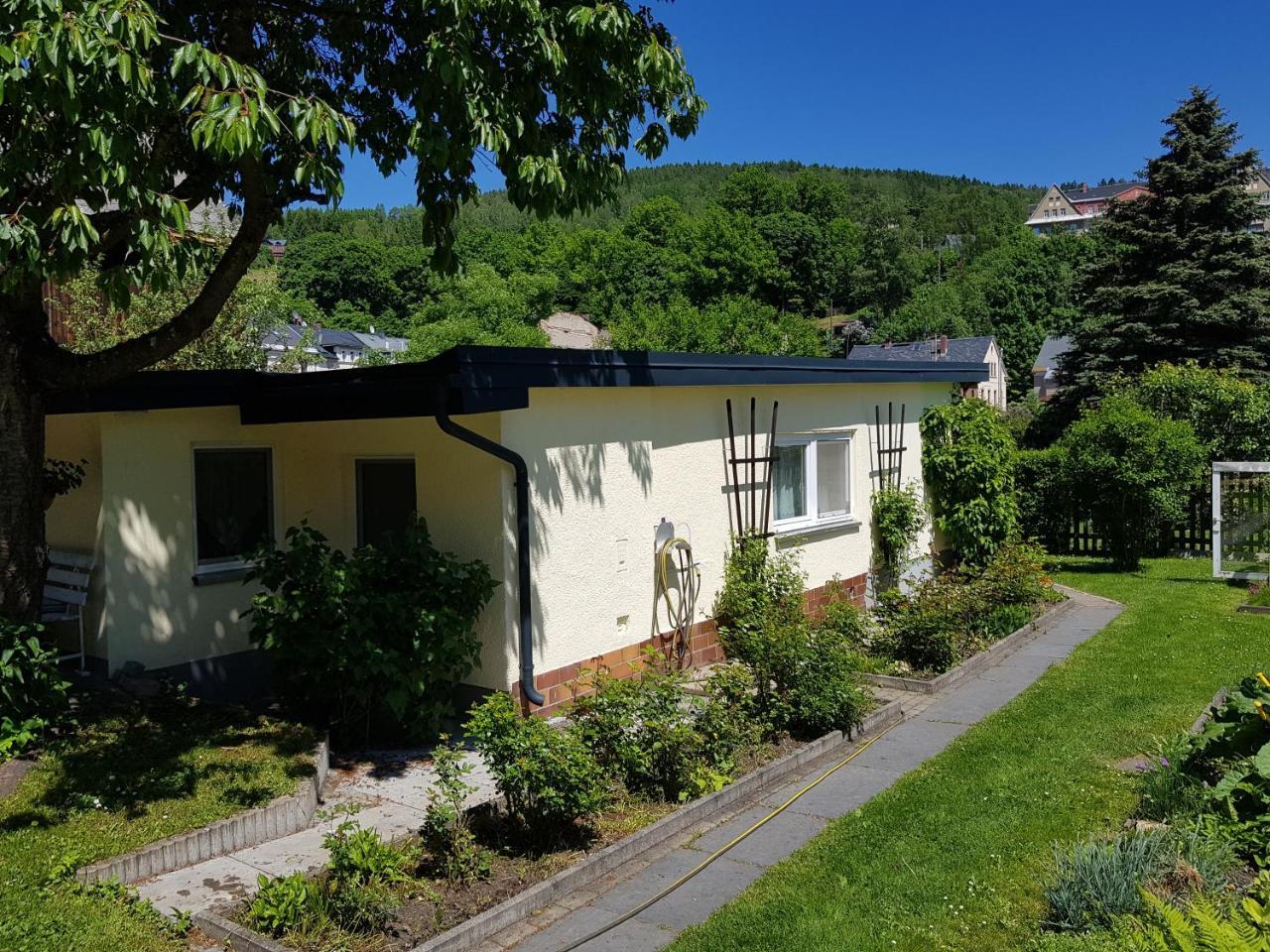 Ferienhaus Gampe — hotel in Klingenthal