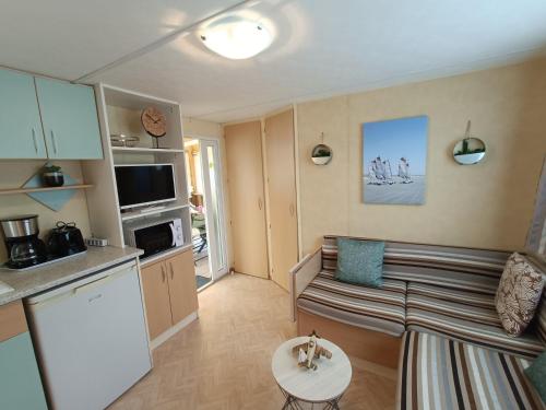 Chezfantine - carbon neutral hotel in Dannes