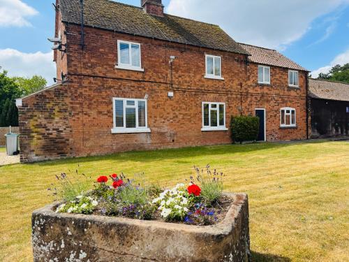 Oakmere Farmhouse — 4-Star Luxury Hotel in Southwell, United Kingdom