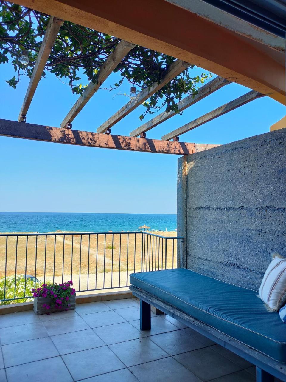 Philos House — 4-Star Luxury Hotel in Agia, Greece