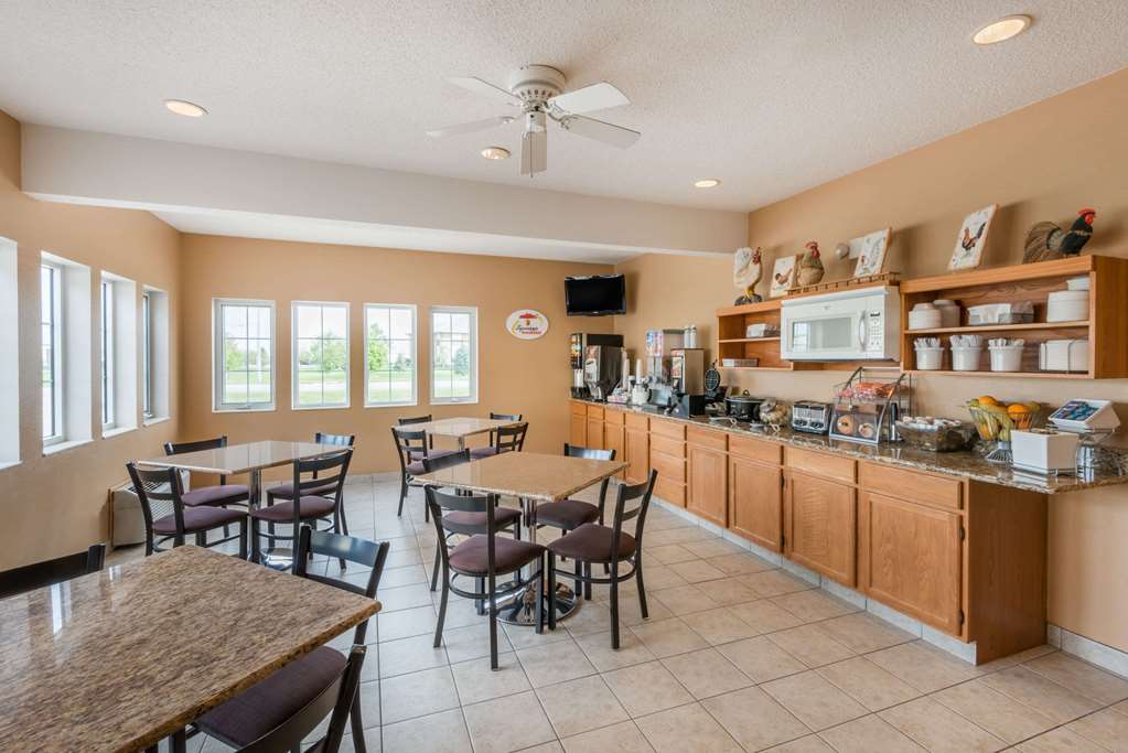 Super 8 by Wyndham Fort Dodge IA - photo 40
