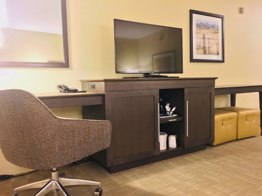 Hampton Inn Billings - photo 12