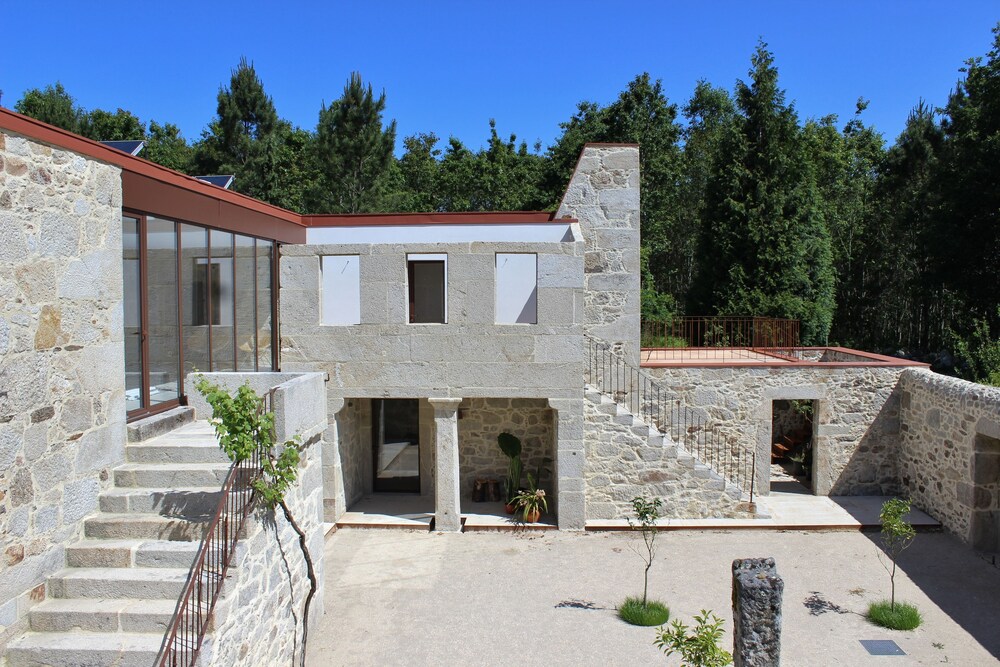 Quinta de Casais Paredes de Coura — 4-Star Luxury Hotel in Paredes De Coura, Portugal
