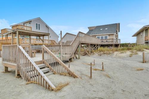 Wahoo by Oak Island Accommodations - photo 39