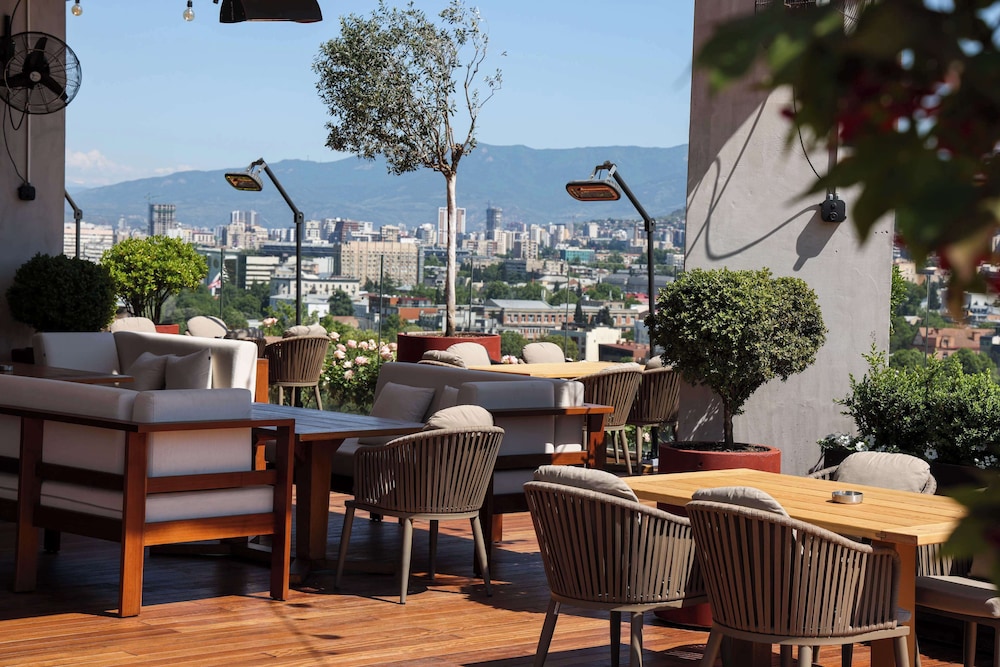 מזון ומשקאות